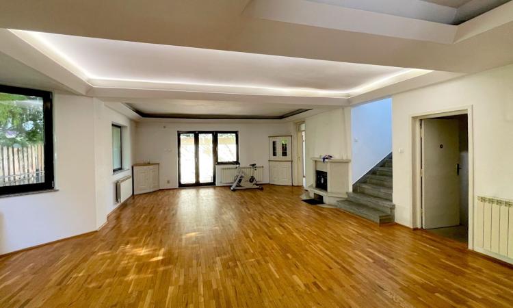 Aviatiei - Maguricea, vila S+P+1E+M, 9 camere, suprafata utila 363 mp