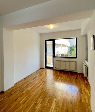 Aviatiei - Maguricea, vila S+P+1E+M, 9 camere, suprafata utila 363 mp