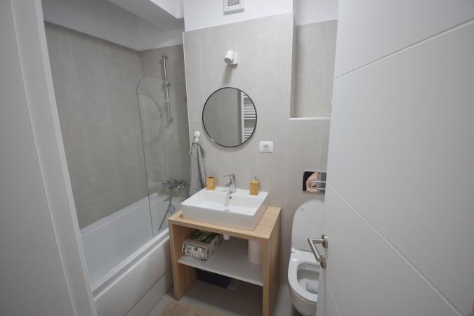 Apartament mobilat lux prima inchiriere terasa superba