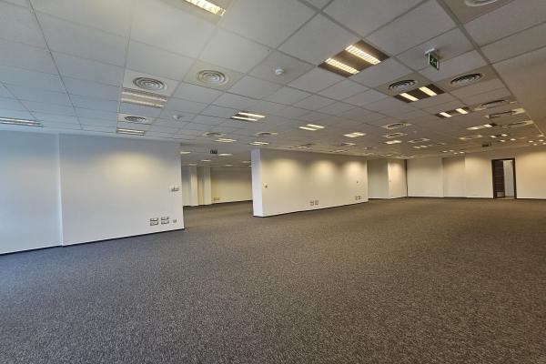 Spatiu de birouri Riverside Tower - comision 0