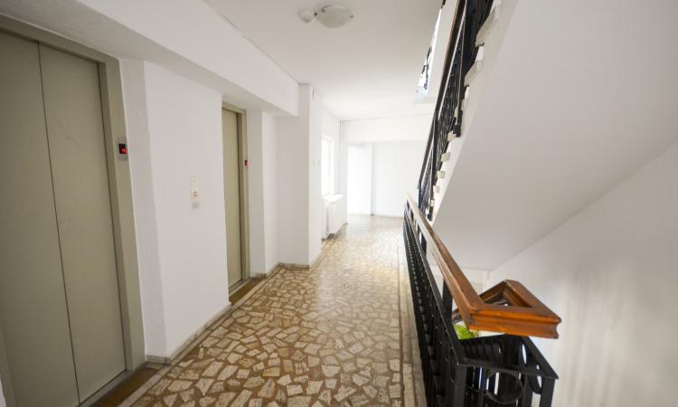 Unirii - Fantani - Mitopolie - 3 camere renovat, mobilat, utilat - SUT 83MP