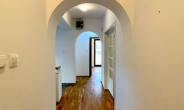 Inchiriere vila - Aviatiei, str. Maguricea