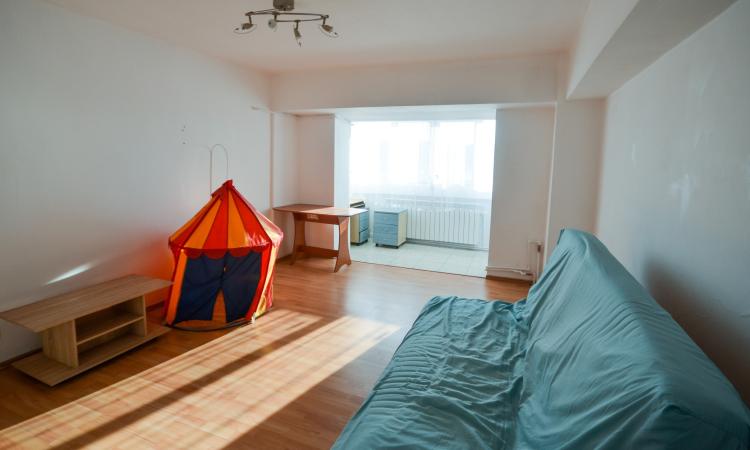 Unirii - Decebal - 3 camere - etj 8