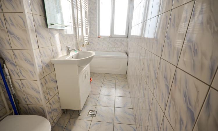 Unirii - Decebal - 3 camere - etj 8