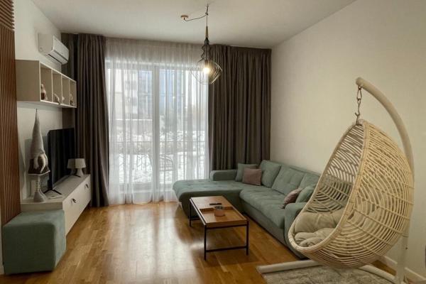 2 Camere - Terasa - Luxuria - 1 Mai - Expozitiei