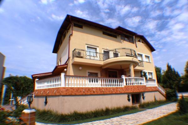 Baneasa - Antena 1, vila D+P+1E+M, 11 camere