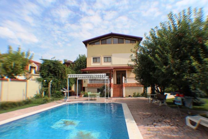 Baneasa - Antena 1, vila D+P+1E+M, 11 camere