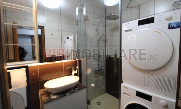 Calea Calarasilor-metrou Piata Muncii-studio superb-prima inchiriere