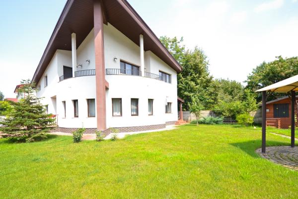 Baneasa - Teisani, vila P+1E