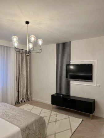 Studio ultramodern-Bld. Decebal-Piata Alba Iulia-bloc mixt-metrou Muncii