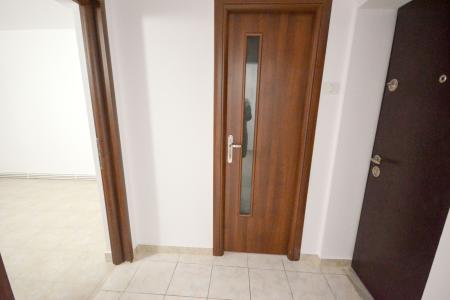 Unirii - Piata Alba Iulia - Garsoniera - SUT 39MP - nemobilata