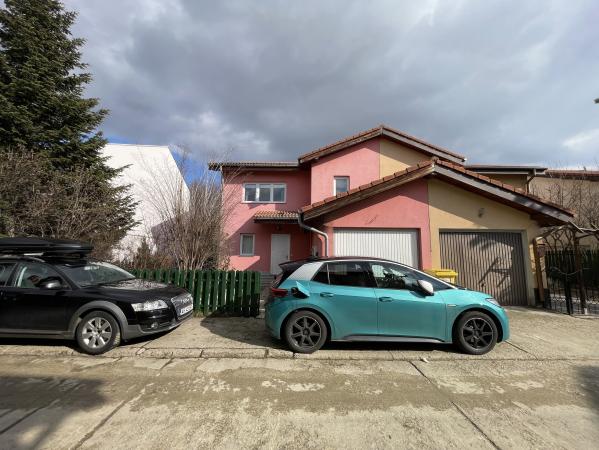 Vila Duplex de Inchiriat in Iancu Nicolae - Jolie Ville, complex Gamma