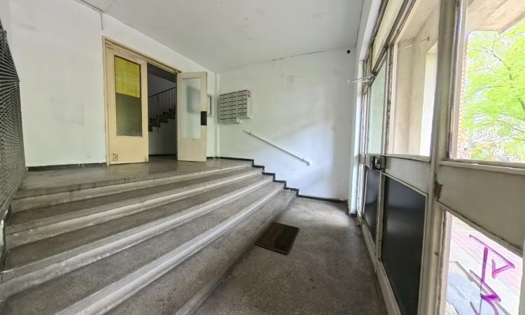 Decebal - str Dristorului - Garsoniera SUT 41MP