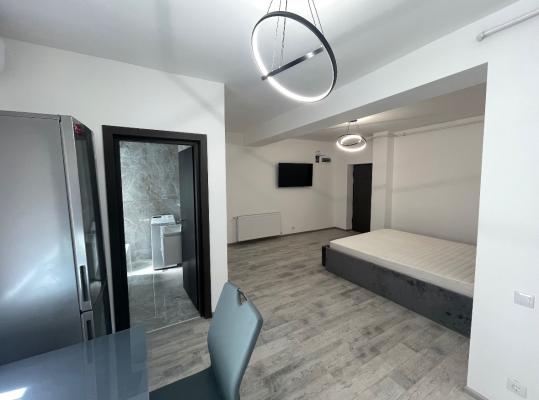Studio - Tineretului - Cantemir - Unirii - Bloc Nou