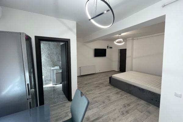 Studio - Tineretului - Cantemir - Unirii - Bloc Nou