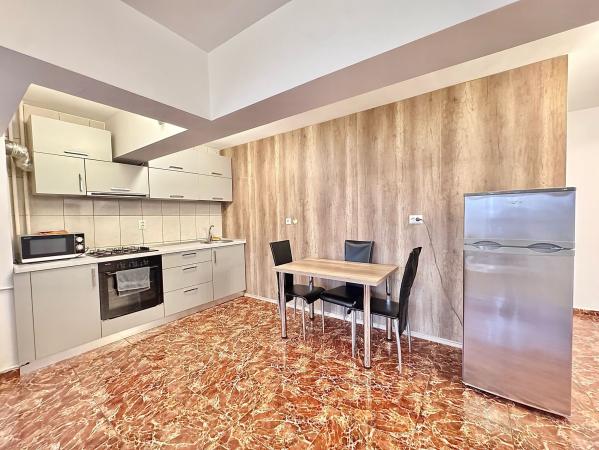 2 Camere - Bd Unirii - Rond Alba Iulia - Zepter