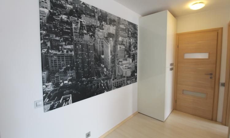 Calea Calarasilor-complet renovat-loc de parcare
