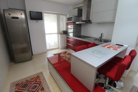Calea Calarasilor-complet renovat-loc de parcare