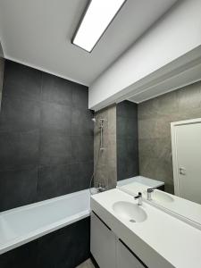 One Timpuri Noi - 2 Camere - Nerva Traian - 2 Parcari