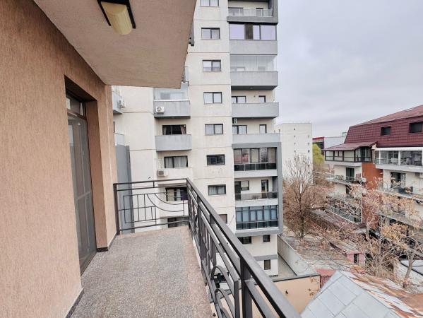 Bloc Nou - Decebal - Alba Iulia - 3 Camere - Parcare - Metrou