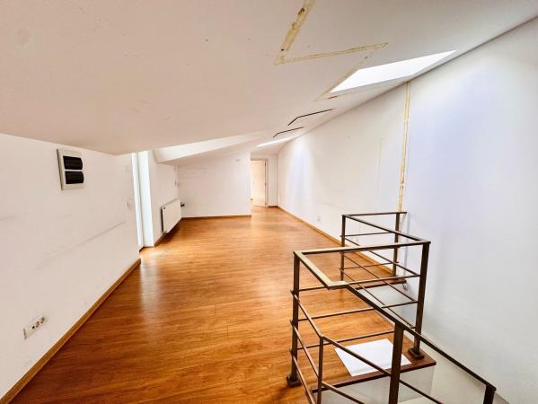 Casa - Firma - Birouri - Rond Alba Iulia- Calea Calarasi -