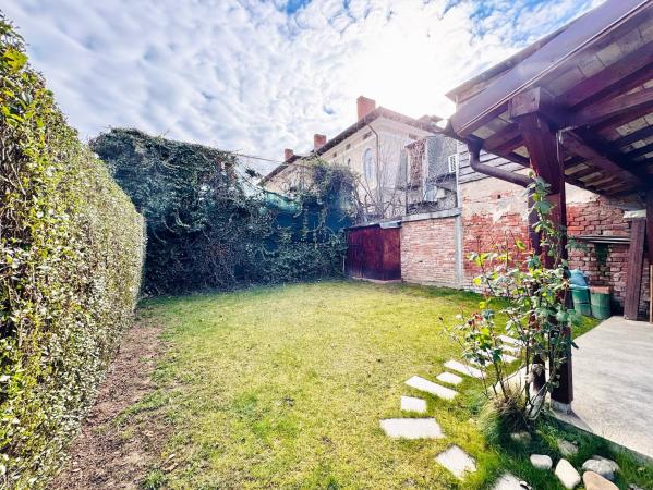 Casa - Firma - Birouri - Rond Alba Iulia- Calea Calarasi -