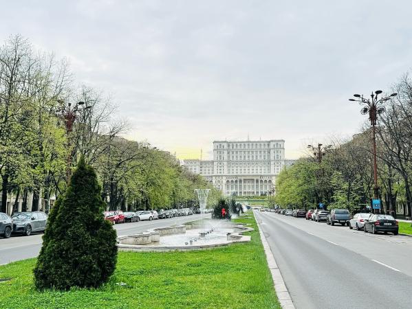 3 Camere - Unirii - Pta Constitutiei - Palat Parlament - Pta Unirii