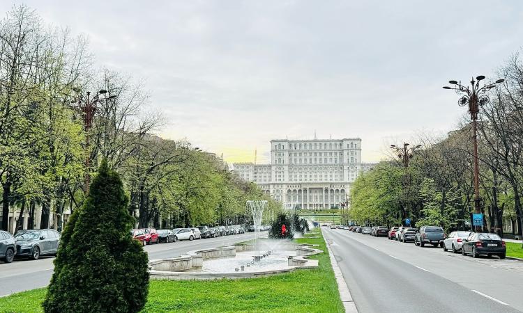 3 Camere - Unirii - Pta Constitutiei - Palat Parlament - Pta Unirii