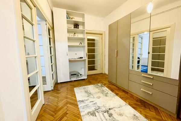 3 Camere - Casa Poporului - Unirii - Regina Maria - Loc Parcare