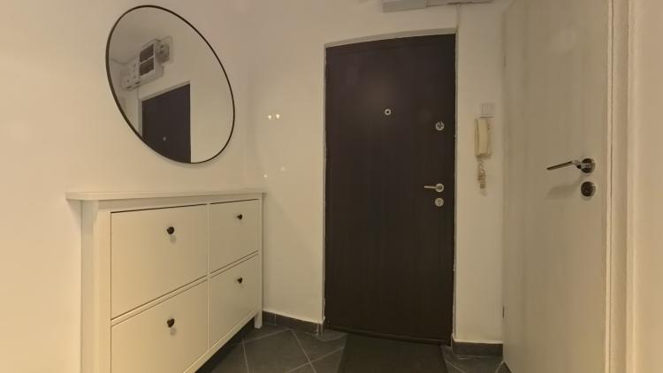 Titan - Metrou 1 Decembrie 1918 - 3 camere renovat integral