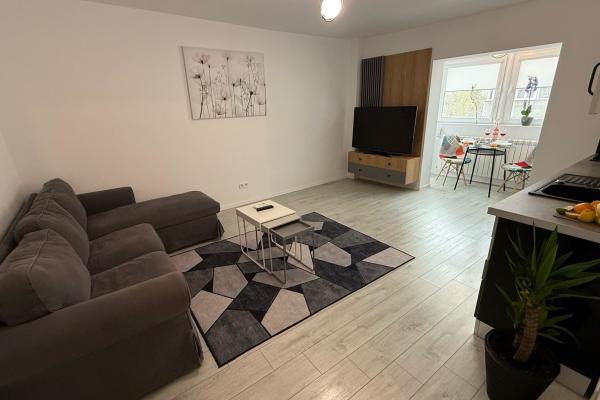 3 Camere - Renovat - Bd Unirii - Alba Iulia - Decebal