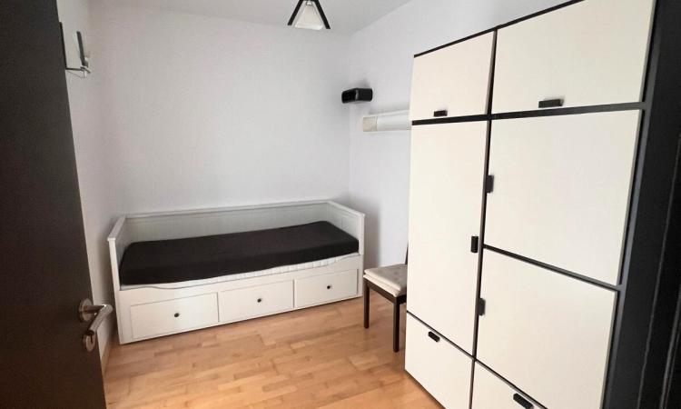 Otopeni, strada Polona - apartament de inchiriat, mobilat si utilat, liber