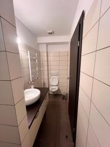 Otopeni, strada Polona - apartament de inchiriat, mobilat si utilat, liber