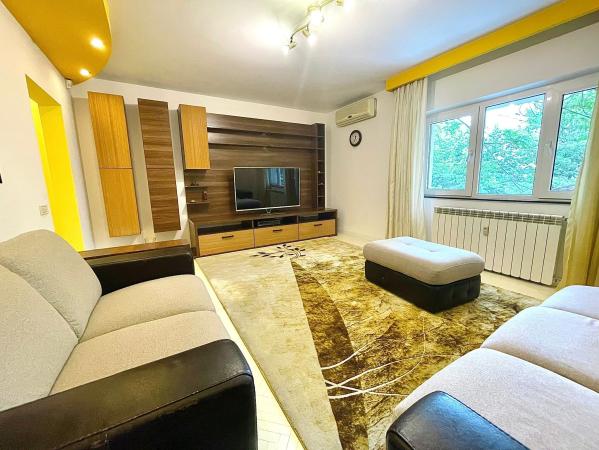 3 Camere - Bd Decebal - Alba Iulia- Piata Muncii