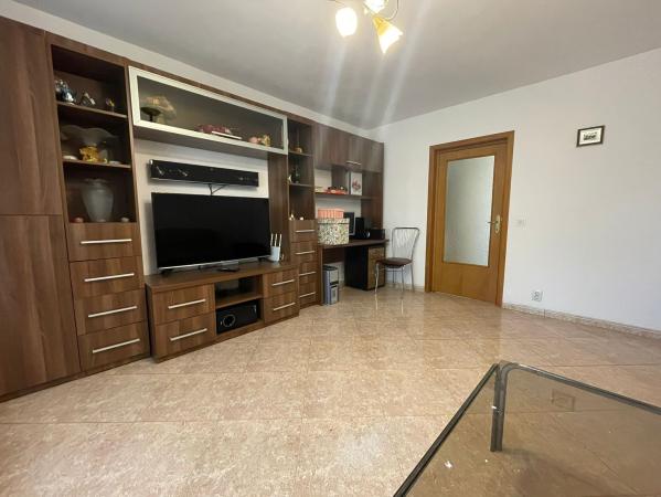 3 Camere - Calea Calarasi - Decebal - Piata Muncii - Metrou