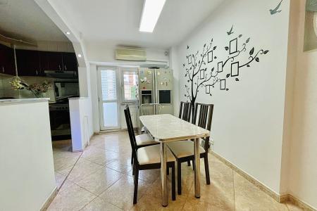 3 Camere - Calea Calarasi - Decebal - Piata Muncii - Metrou