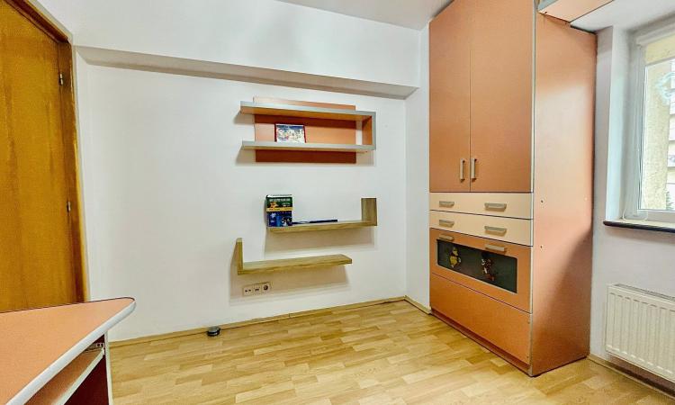 3 Camere - Calea Calarasi - Decebal - Piata Muncii - Metrou