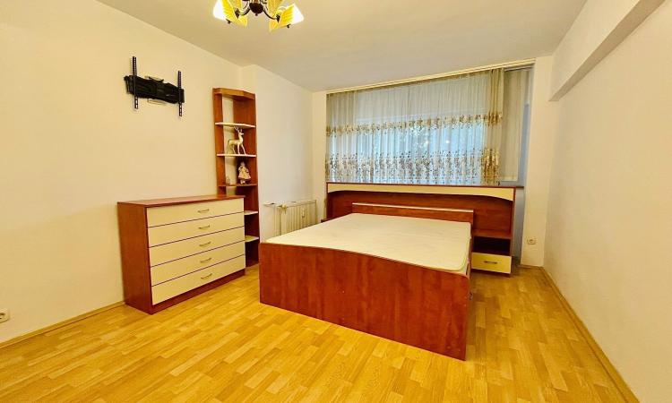 3 Camere - Calea Calarasi - Decebal - Piata Muncii - Metrou