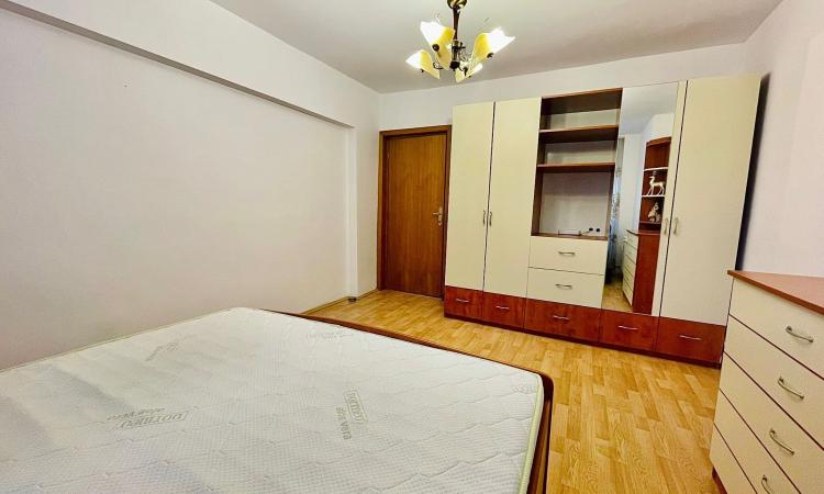 3 Camere - Calea Calarasi - Decebal - Piata Muncii - Metrou