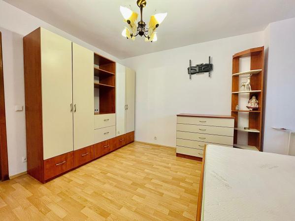3 Camere - Calea Calarasi - Decebal - Piata Muncii - Metrou