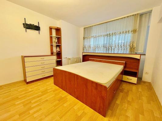 3 Camere - Calea Calarasi - Decebal - Piata Muncii - Metrou