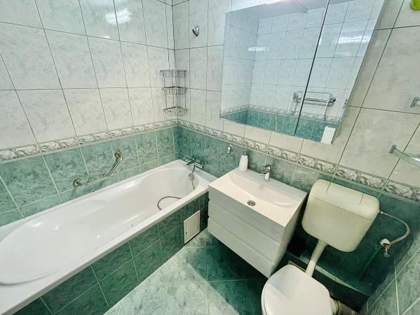 3 Camere - Calea Calarasi - Decebal - Piata Muncii - Metrou