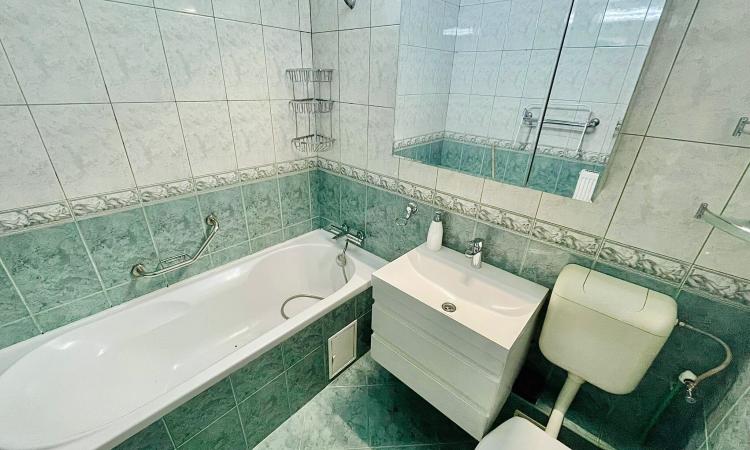 3 Camere - Calea Calarasi - Decebal - Piata Muncii - Metrou