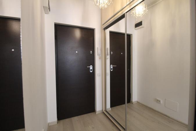 Calea Calarasilor - bloc nou - 2 gr. sanitare - centrala proprie