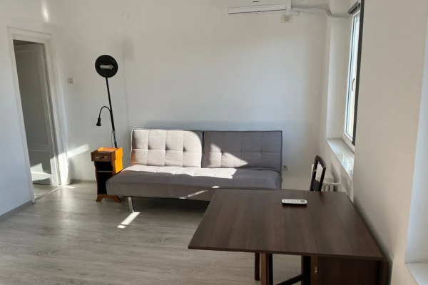 Studio-Gara De Nord - Mobilat