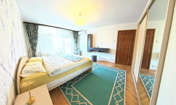 Decebal - Voronet - 3 camere mobilat/utilat