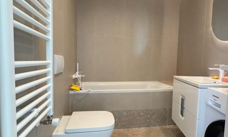 Studio-Sisesti-Lux-Radacini 303