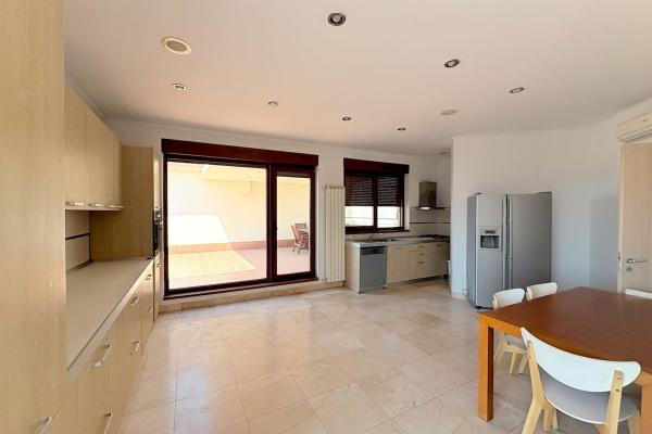 Penthouse spectaculos – Herastrau | Virgil Madgearu – 5 camere, terasa panoramica