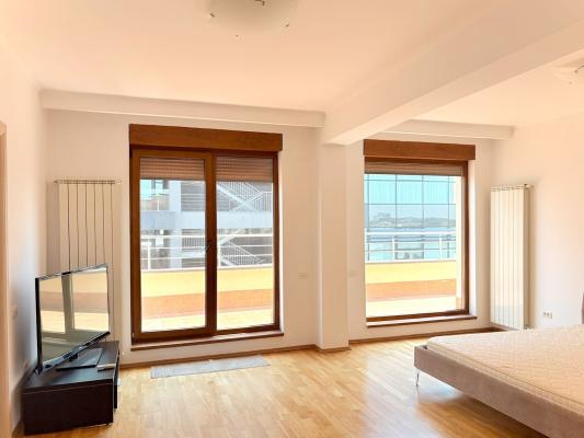 Penthouse spectaculos – Herastrau | Virgil Madgearu – 5 camere, terasa panoramica
