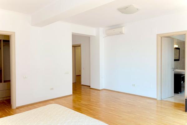 Penthouse spectaculos – Herastrau | Virgil Madgearu – 5 camere, terasa panoramica